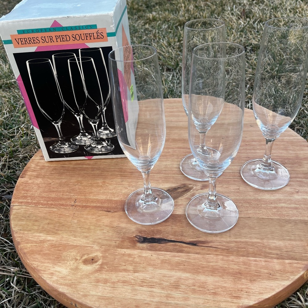 Vintage‎ European Classics Blown Stemware 4 Champagne Flutes